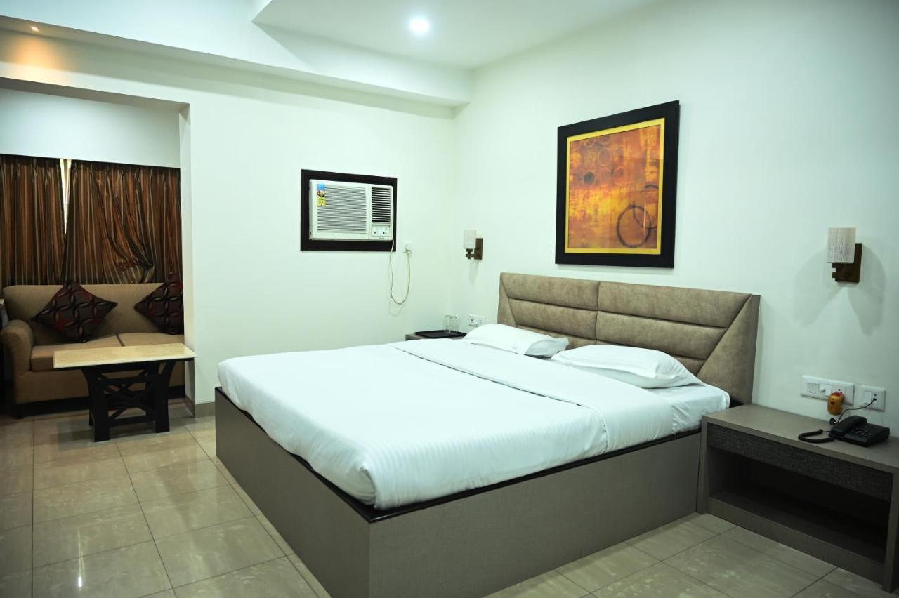 Elgin Suites Calcutá Exterior foto